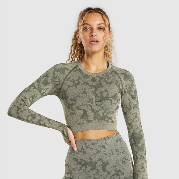 NWOT GYMSHARK ADAPT CAMO SEAMLESS LONG SLEEVE CROP TOP GREEN SIZE S - Picture 1 of 12